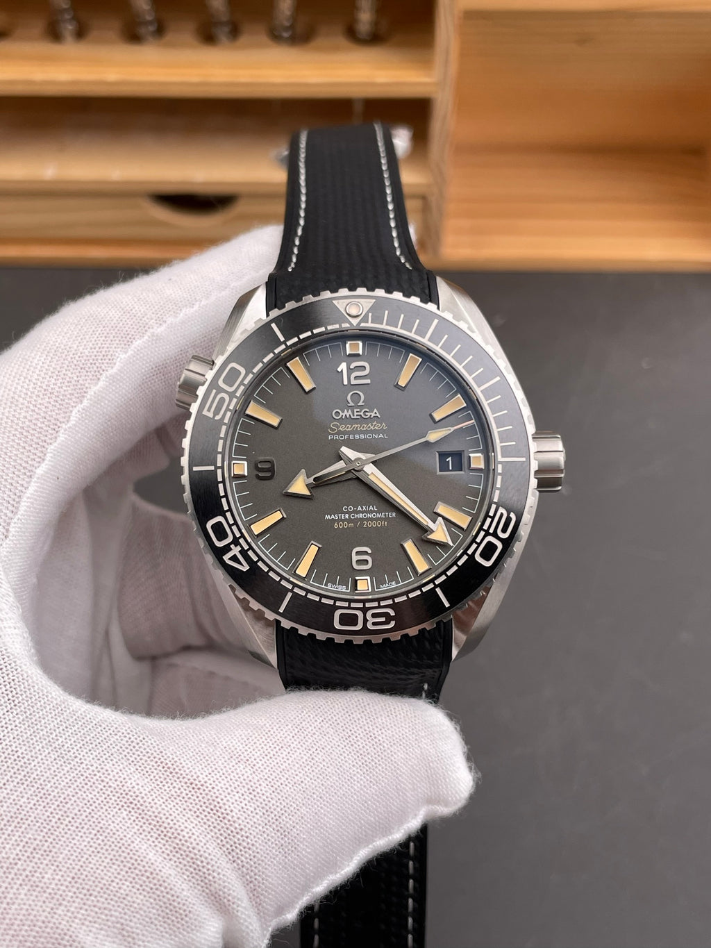 VS 海马600 铜灰盘/43.5mm/8900机