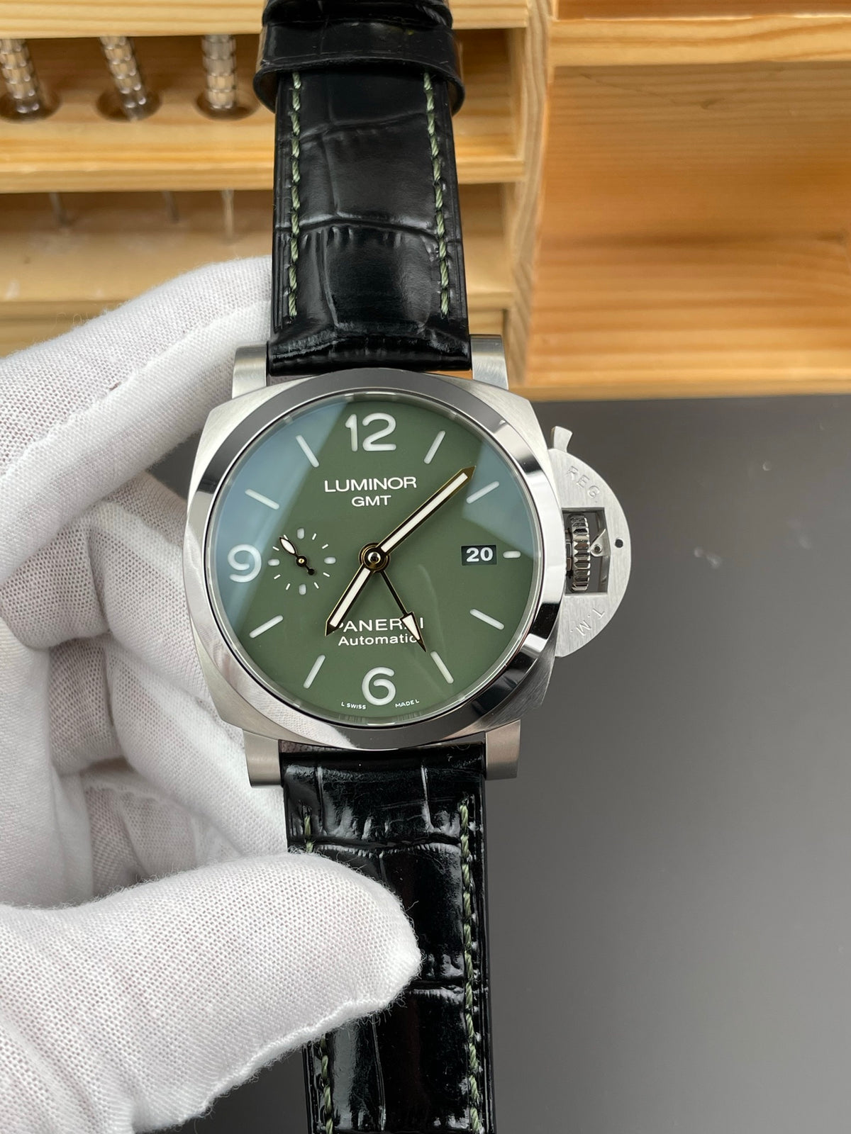VS PAM1056 沛纳海/44mm/P9011机