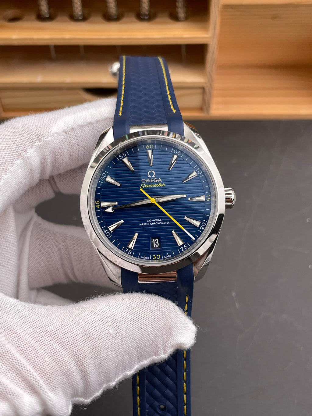 VS 海马150m 黄针撑杆跳/41mm/8900机