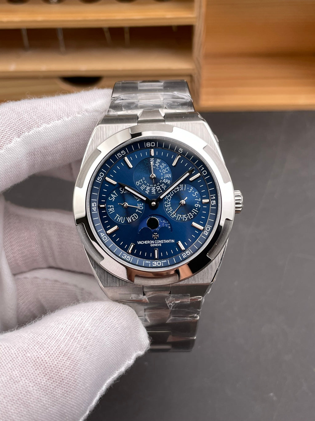 纵横四海万年历 4300V蓝盘/41.5mm/1120机