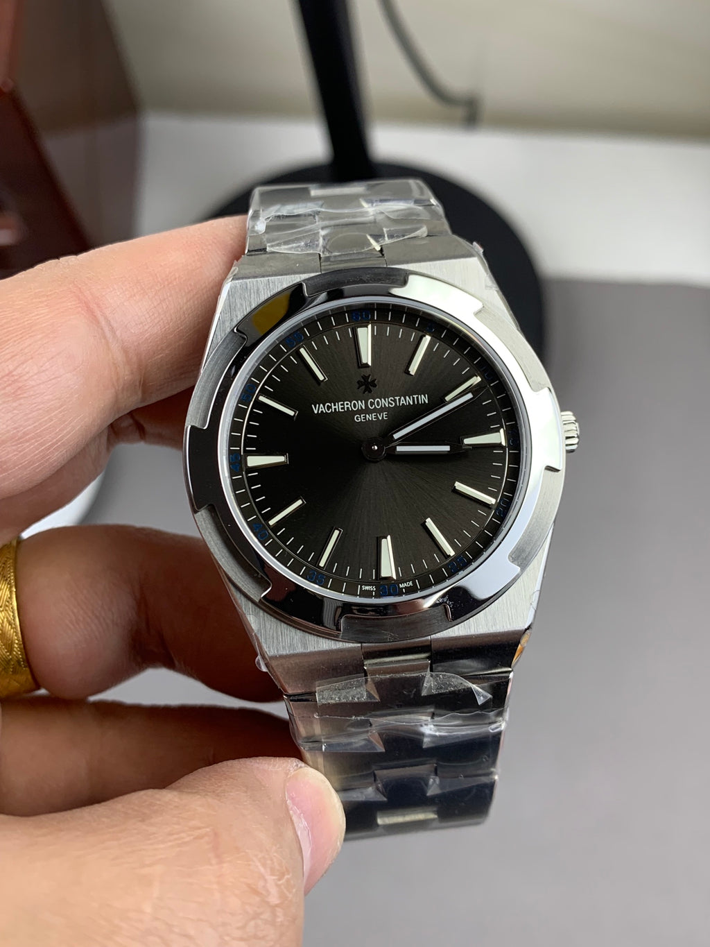 纵横四海2000v 灰色