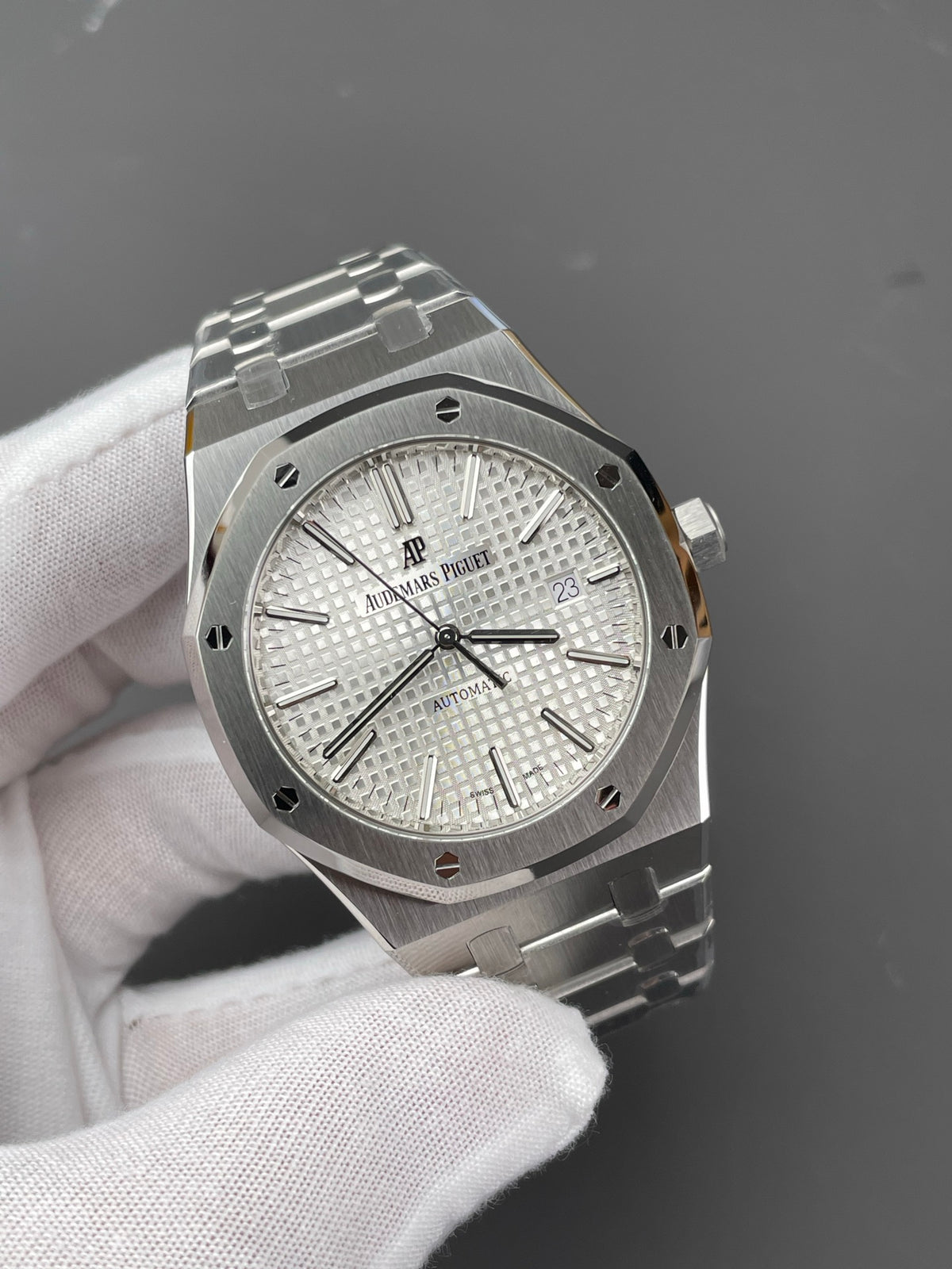 ZF 皇家橡树15400 白盘/41mm/3120机