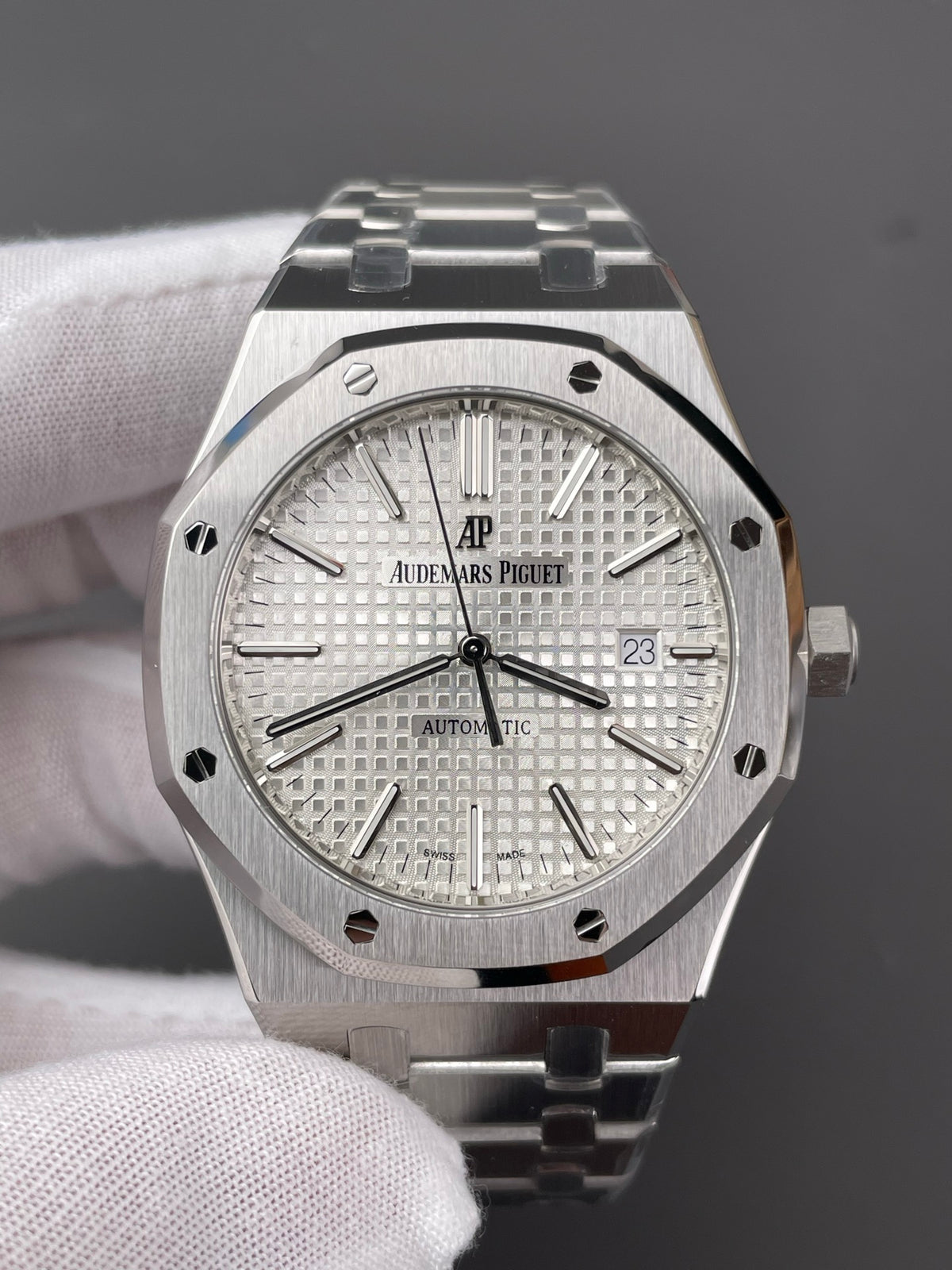 ZF 皇家橡树15400 白盘/41mm/3120机
