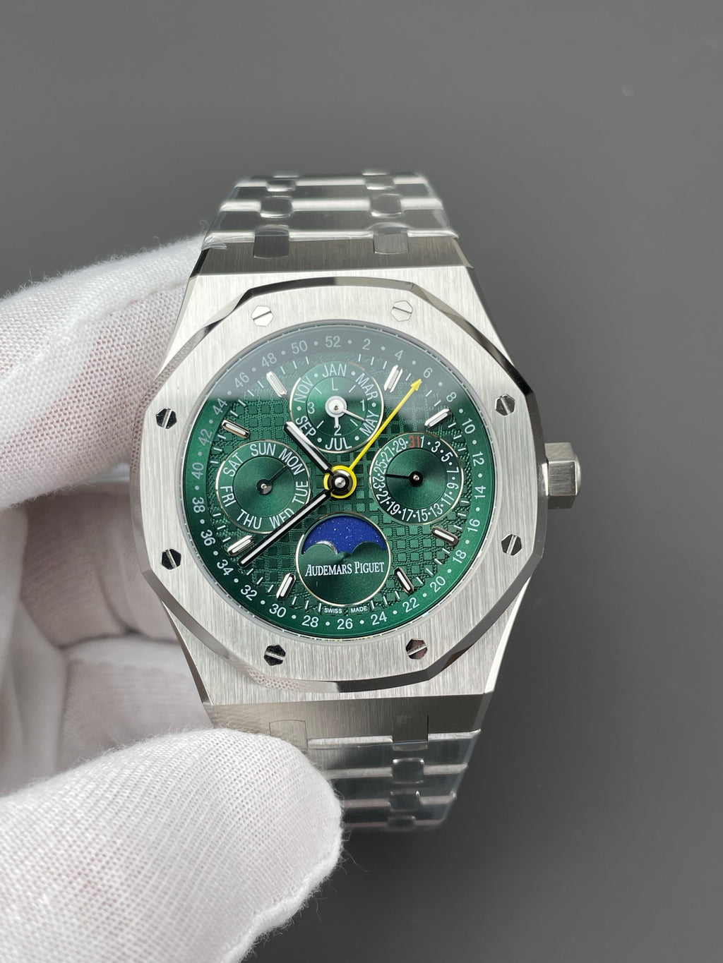 BBS 皇家橡树26574 绿盘多功能/41mm/5134机