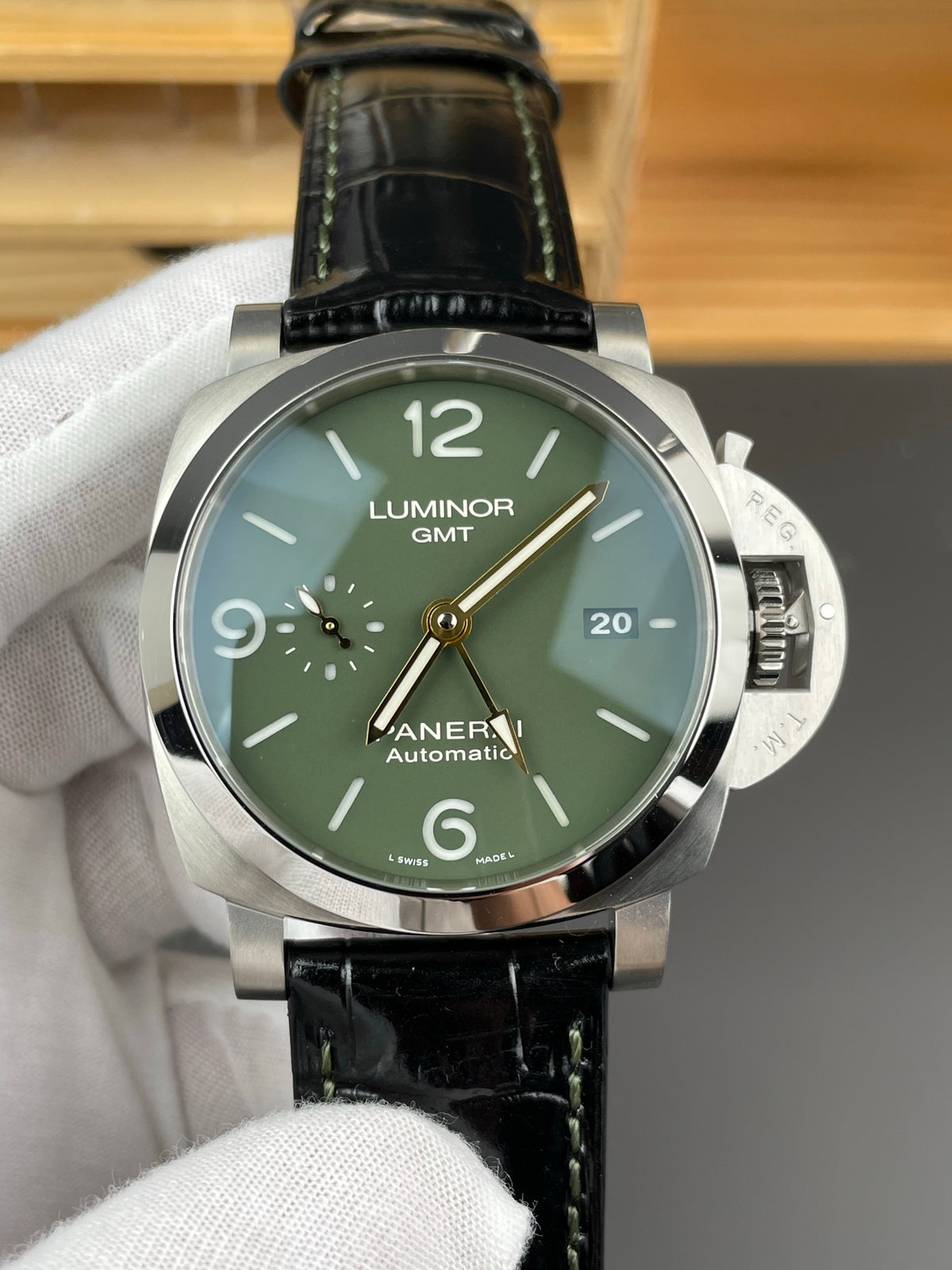 VS PAM1056 沛纳海/44mm/P9011机
