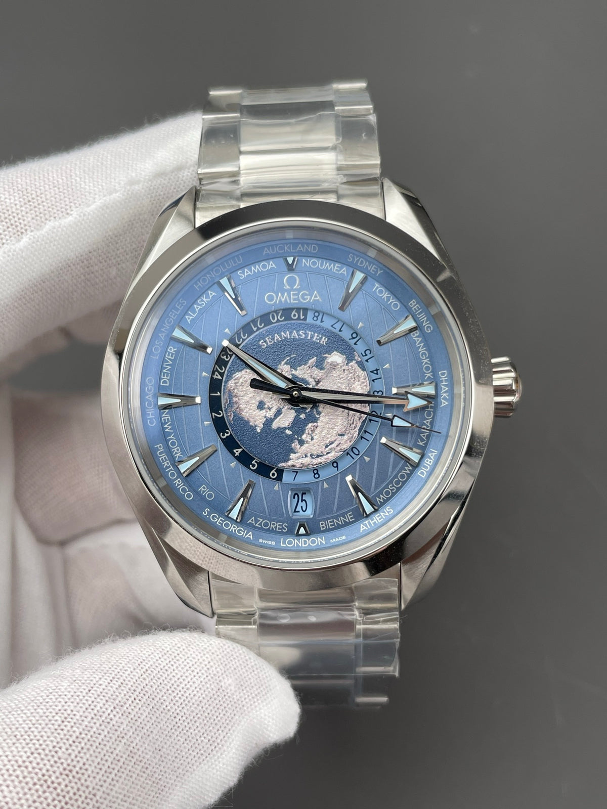 VS 冰蓝盘世界时 海马75周年纪念款/43mm/8806机