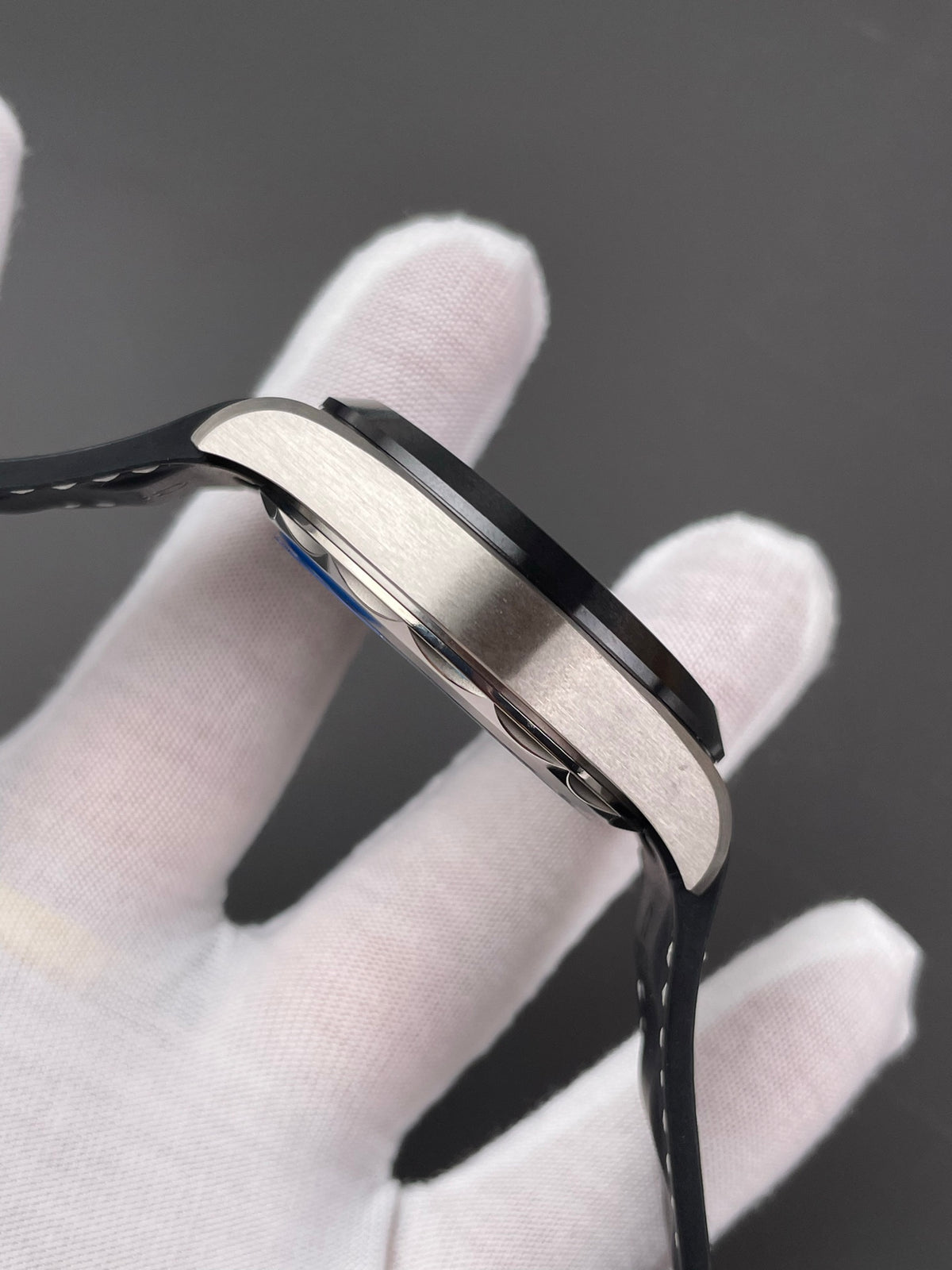 VS 黑钛世界时 海马150/43mm/8938机