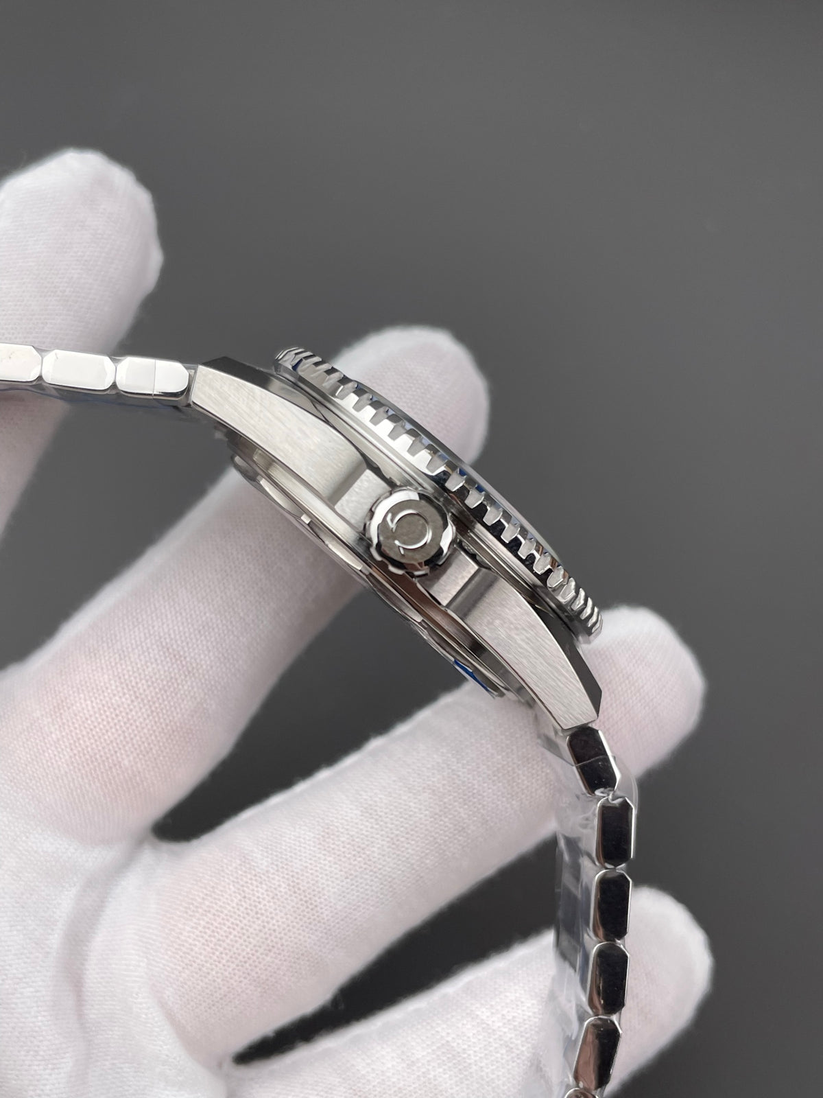VS 海洋宇宙 海马600m蓝圈/42mm/8912机