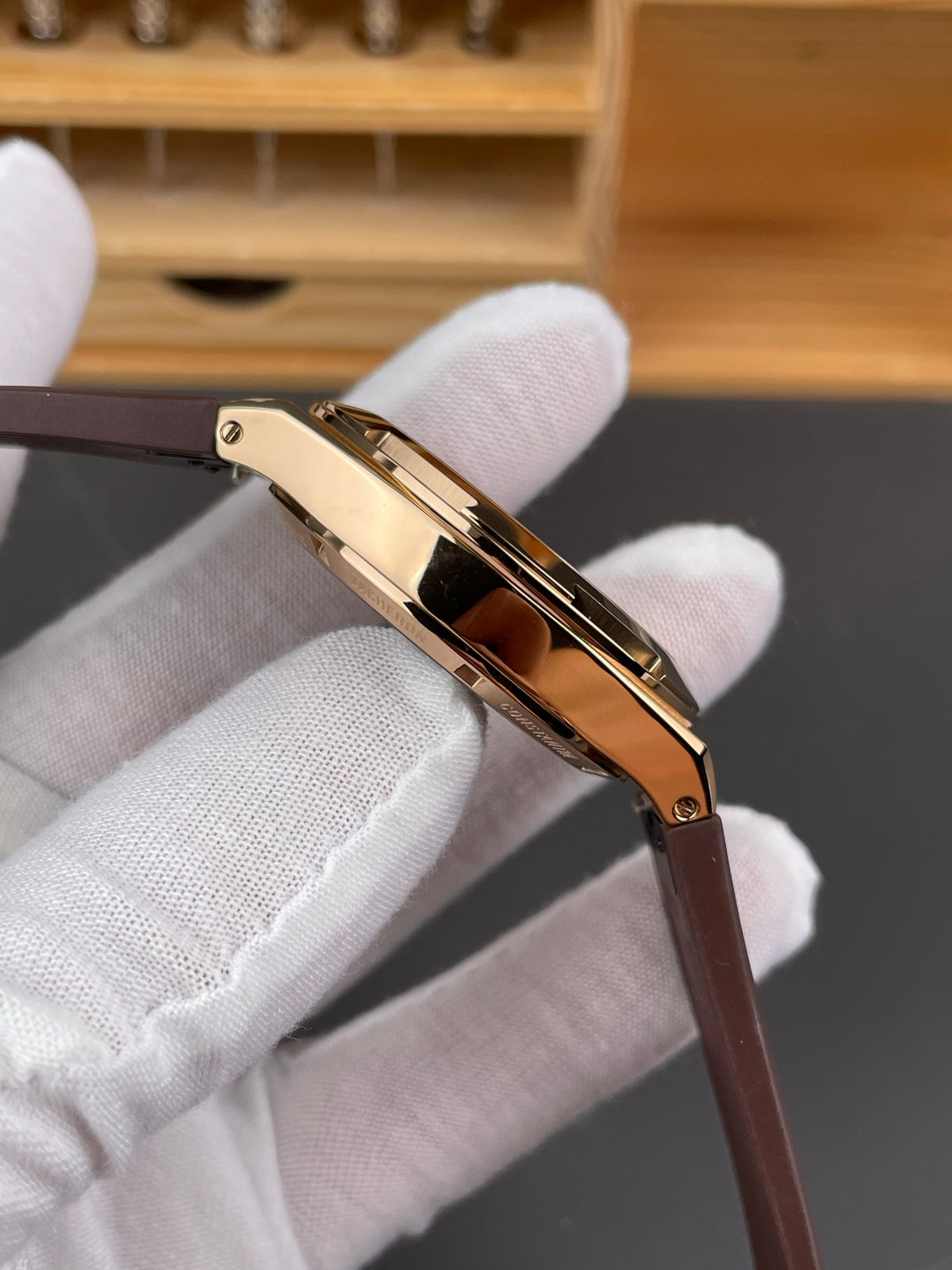 纵横四海4500V 玫瑰金银/41mm/5100机