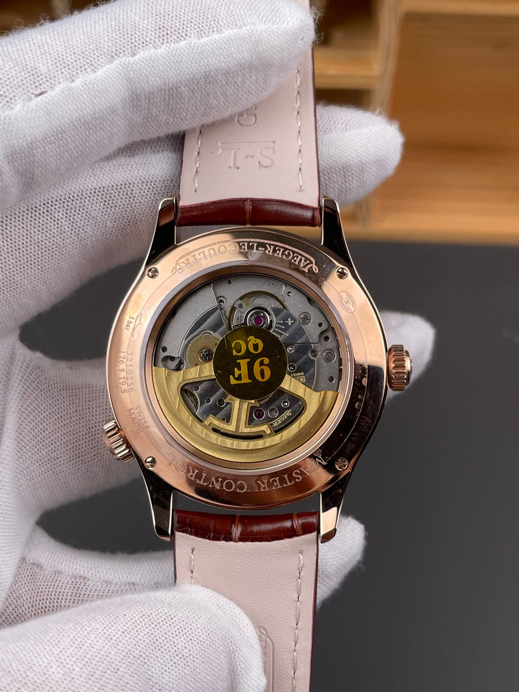9F 积家大师地理学家 玫瑰金大丑银盘/39mm/9100机