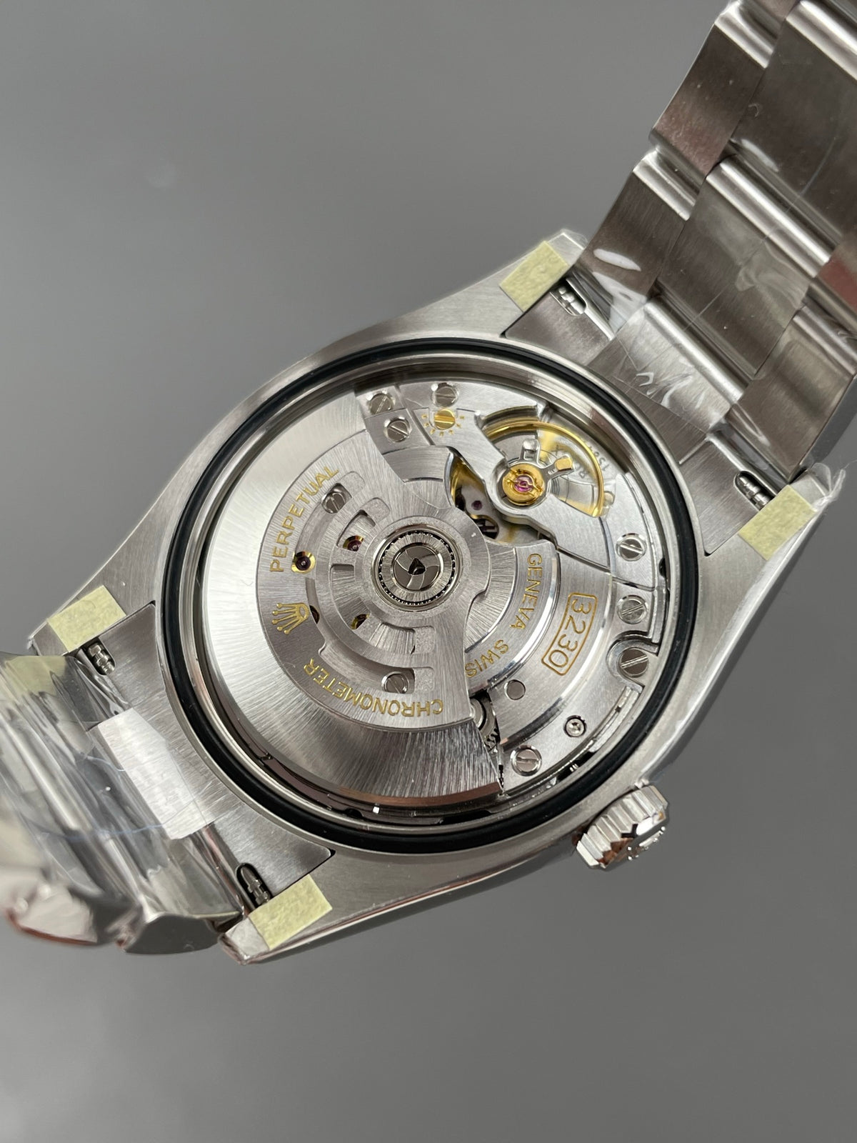 VS 蚝式恒动 彩色纪念花纹/36mm/3230机
