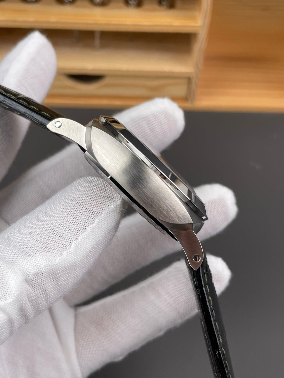 VS PAM1056 沛纳海/44mm/P9011机