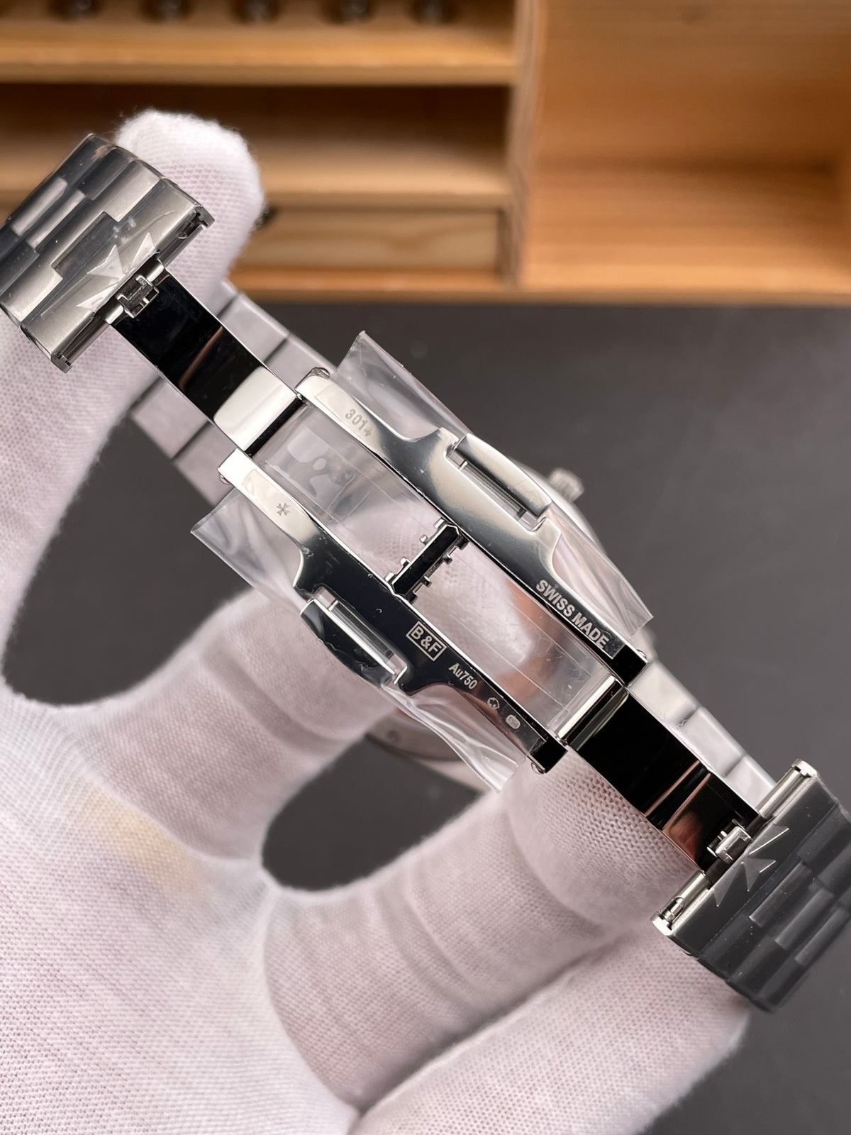 纵横四海2000V 超薄系列40mm/9015机