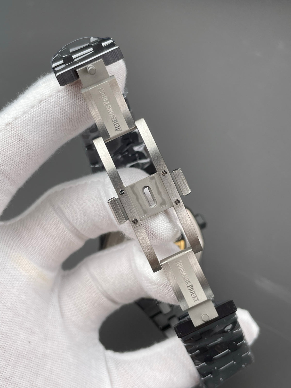 THB 皇家橡树15416 黑陶瓷镂空/41mm/3132机
