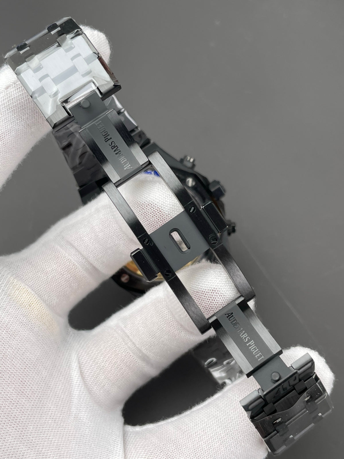 BLS 皇家橡树26240 黑钢/41mm/4401机