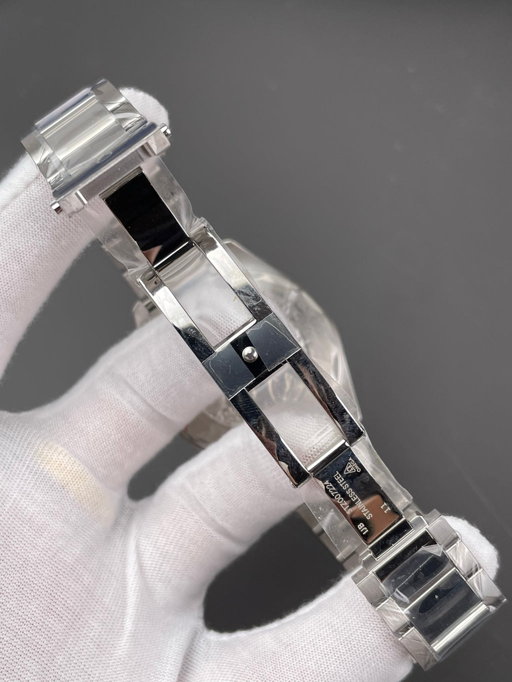 VS 冰蓝盘世界时 海马75周年纪念款/43mm/8806机