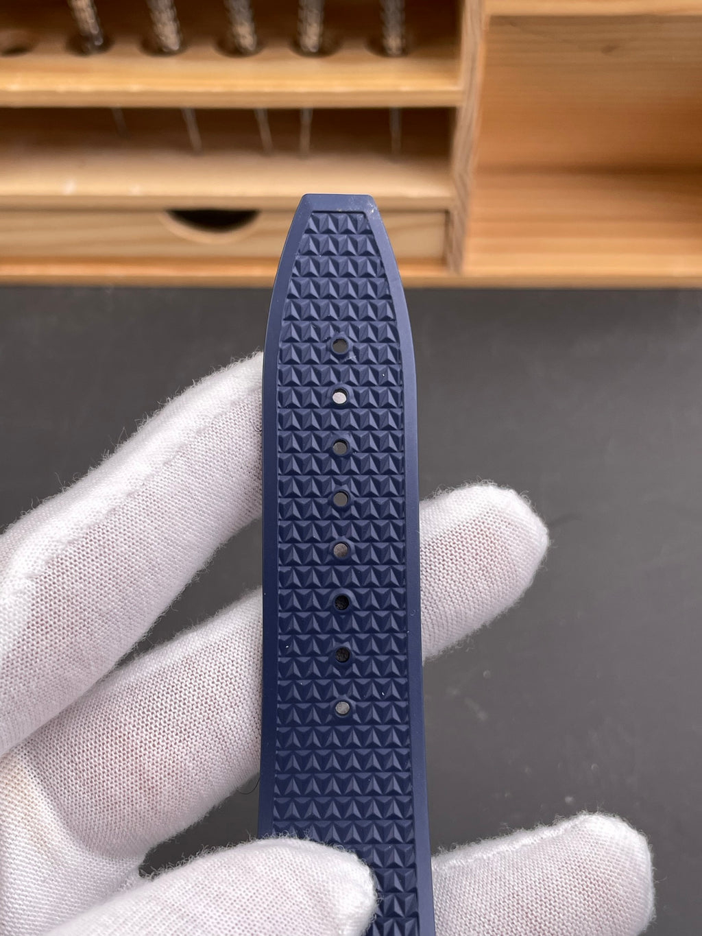 纵横四海5500V 玫瑰金蓝盘/42.5mm/7750机
