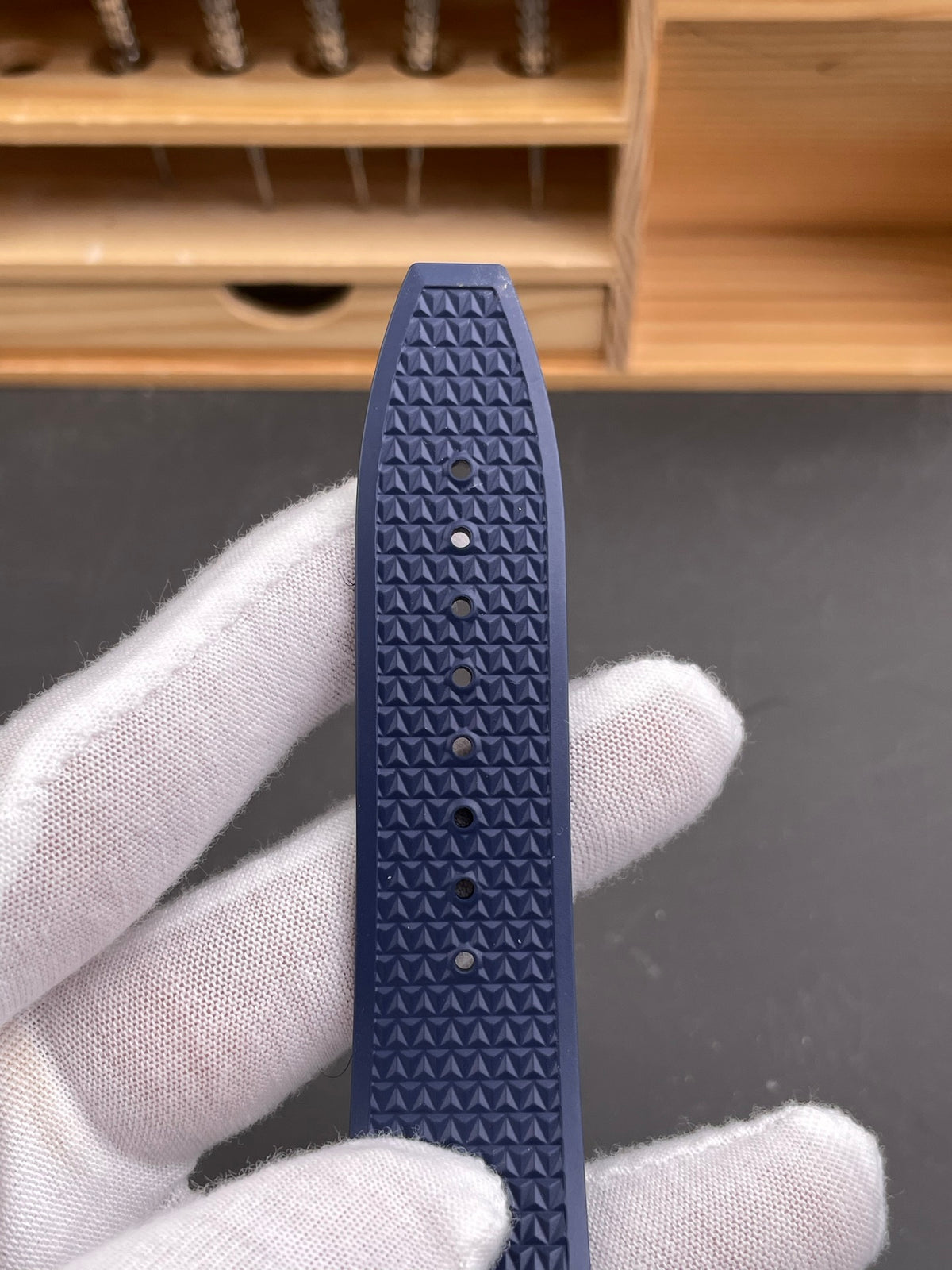 纵横四海5500V 玫瑰金蓝盘/42.5mm/7750机