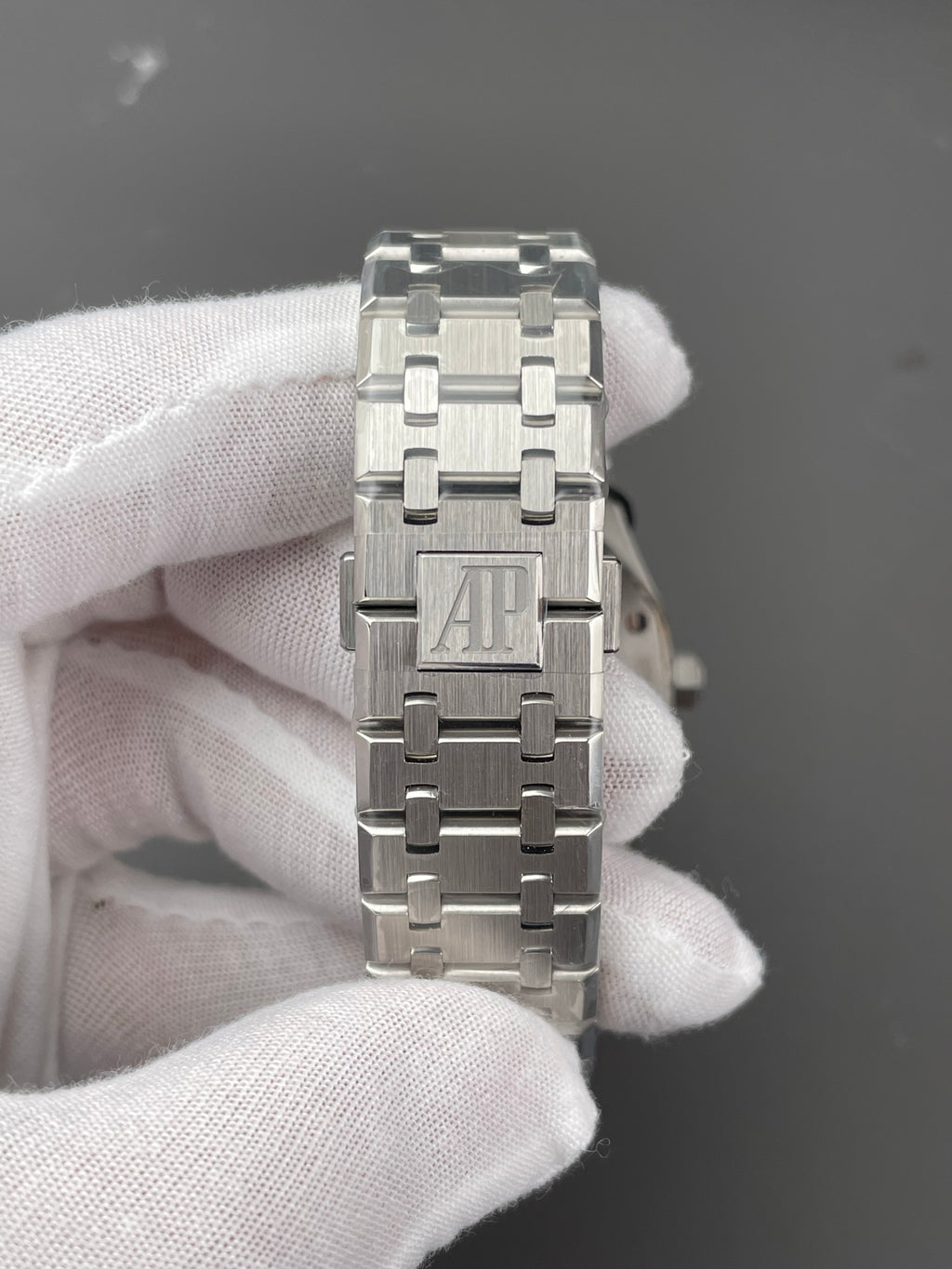 ZF 皇家橡树15400 白盘/41mm/3120机