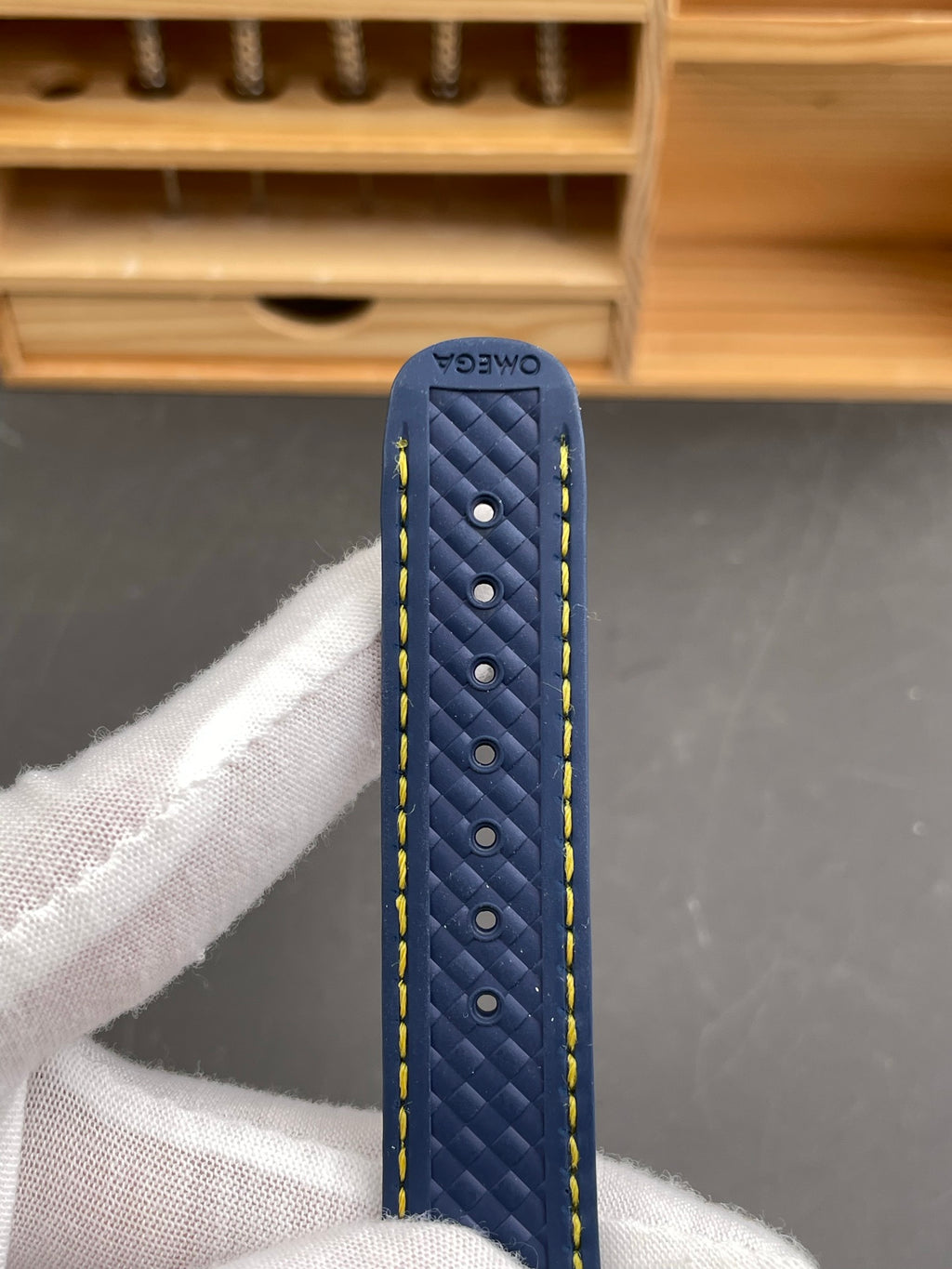 VS 海马150m 黄针撑杆跳/41mm/8900机
