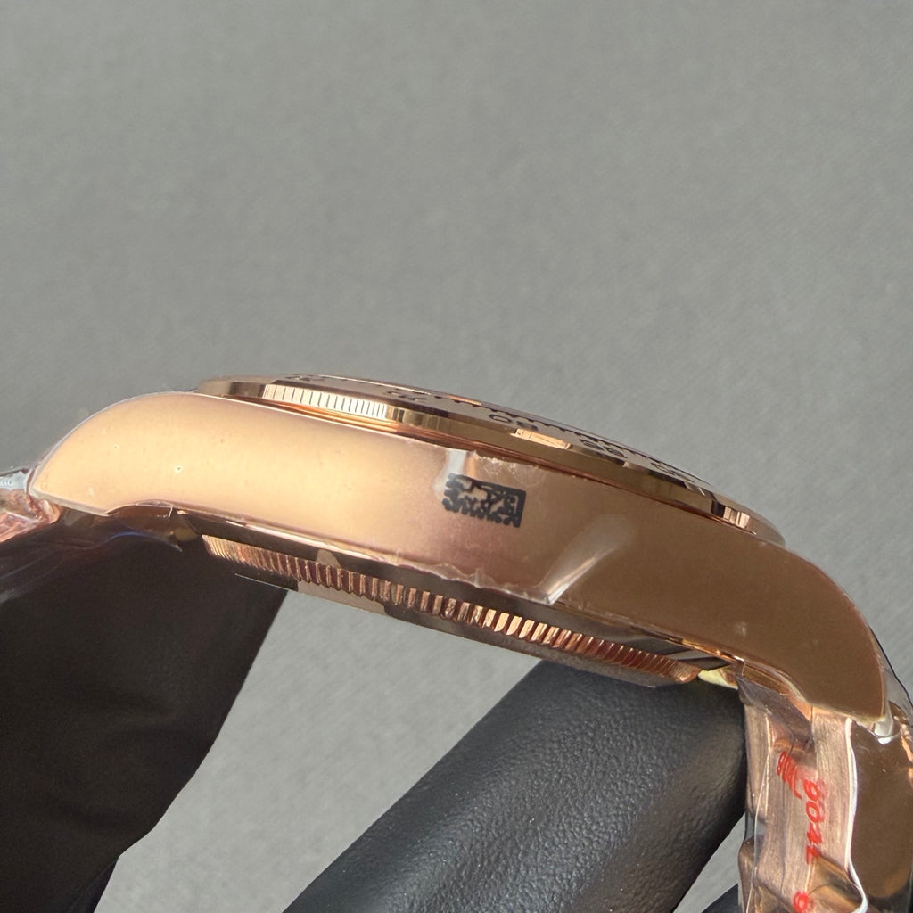 The highest version with a 1:1 ratio, the Beisao Ditongna 4130 movement