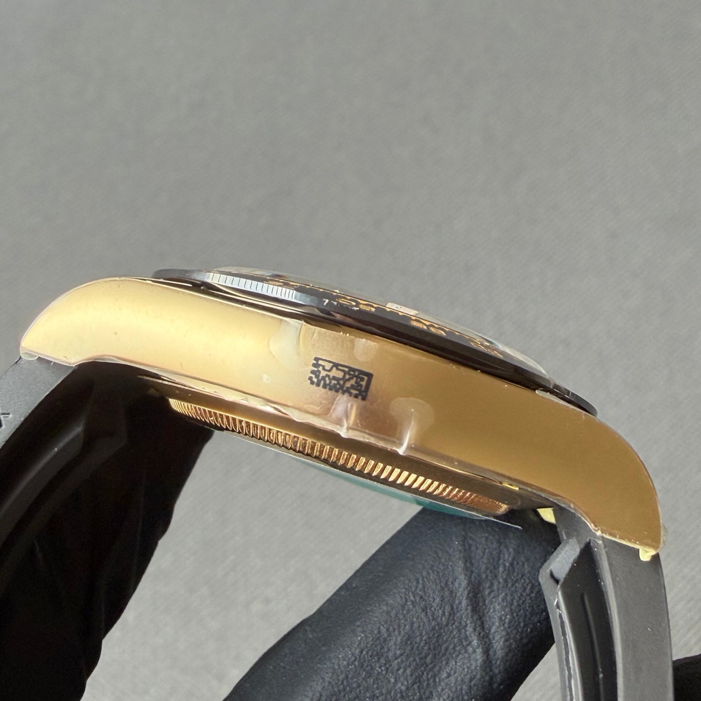 Black disc diamond engraved Daytona 4130 movement