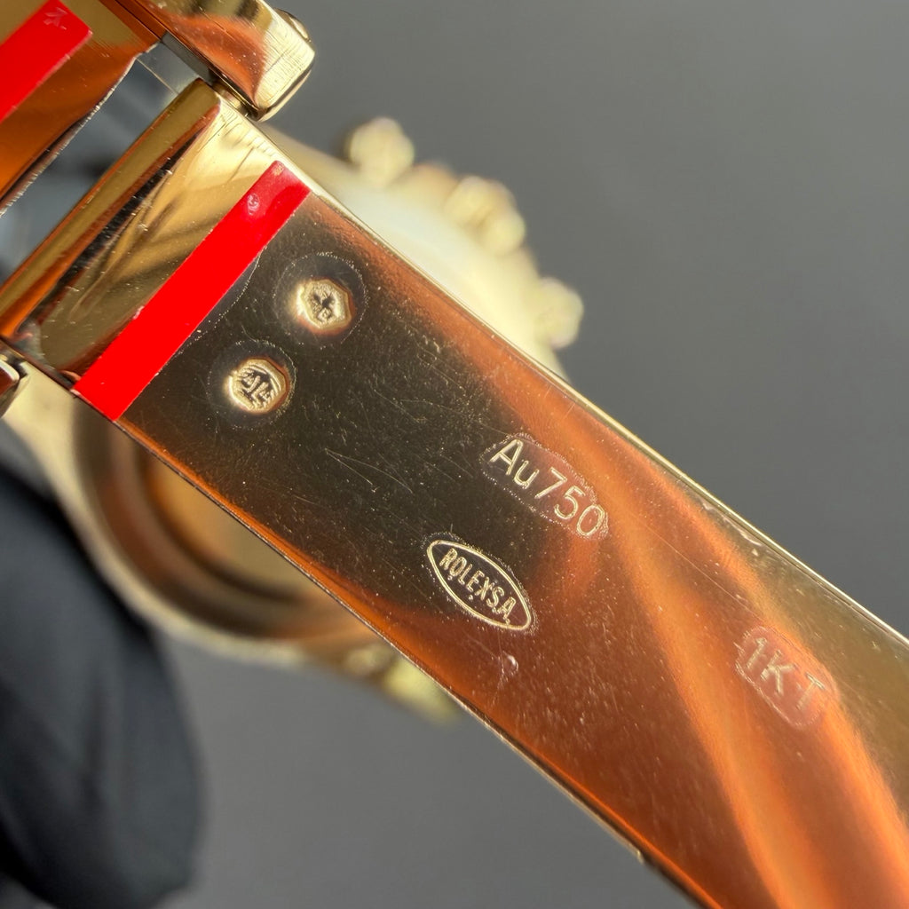 Black disc diamond engraved Daytona 4130 movement