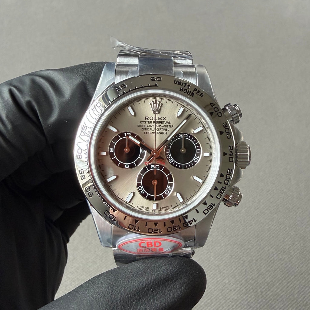 Cement Grey Daytona 4131 movement