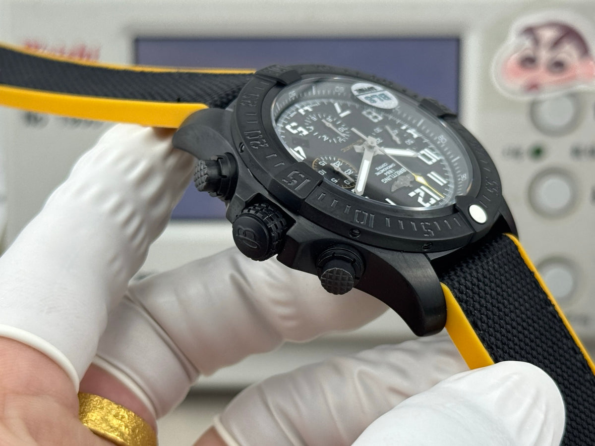 BLS's latest Breitling Avenger B01