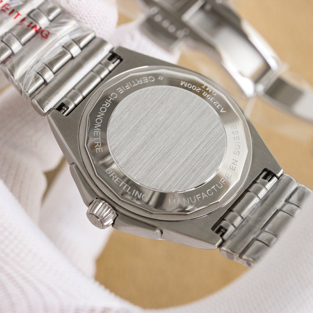 The Breitling mechanical timing