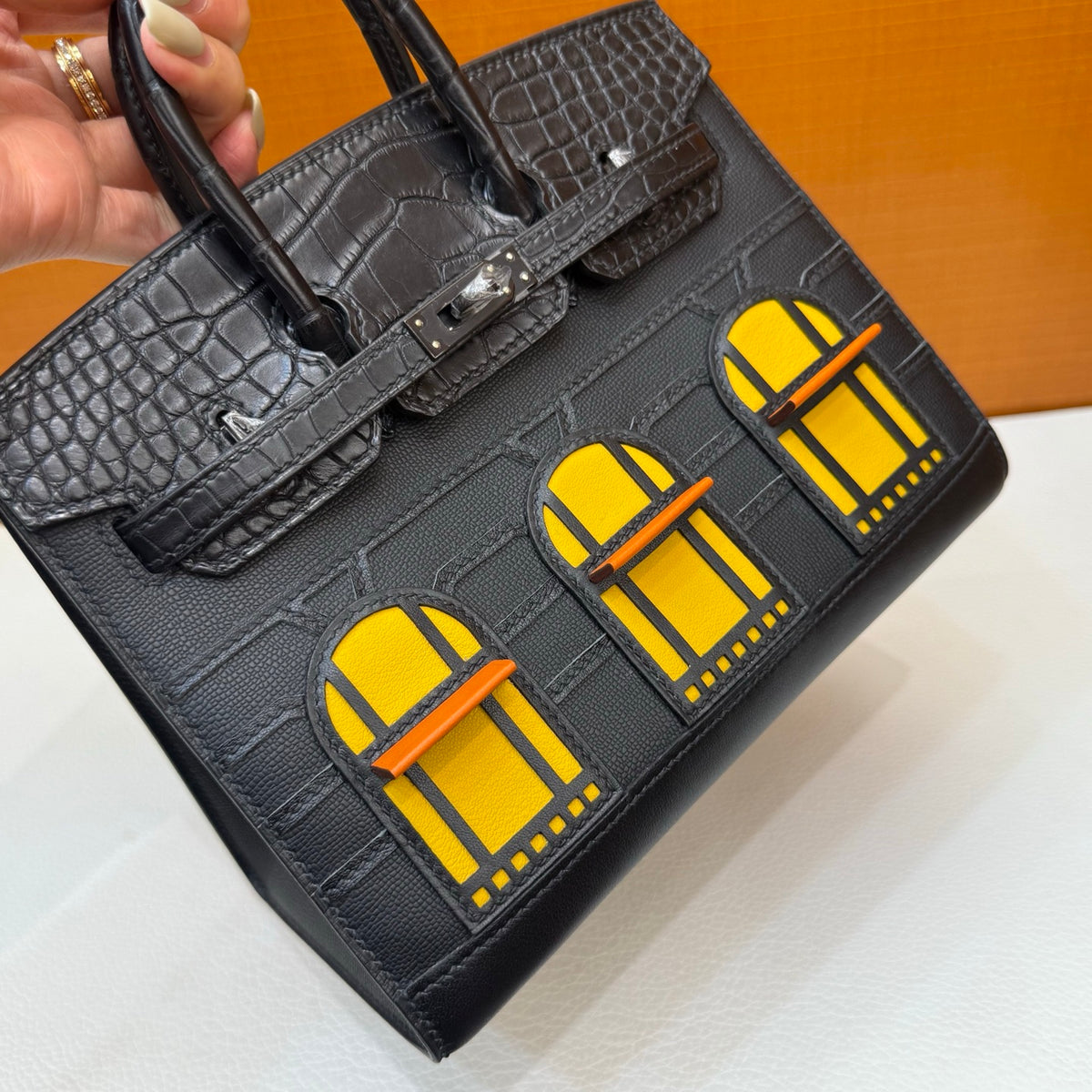 现货 Birkin 20cm 黑色小房子 So Black🏠  全手工蜡线缝 黑扣 Stock