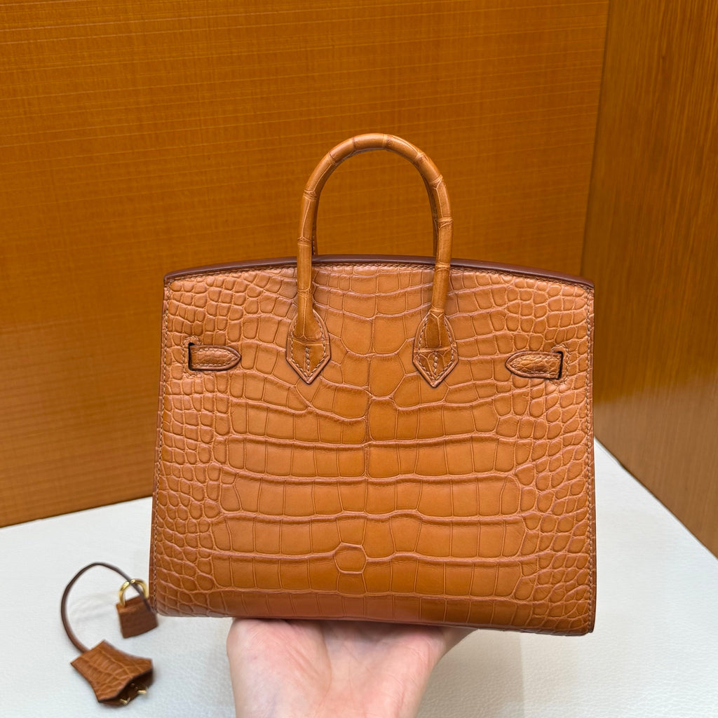 Birkin 20cm Sellier 外缝 雾面美洲鳄鱼  Color：37金棕色 Gold GHW Matte Alligator Crocodile 全手工蜡线缝  金扣 定制✈️