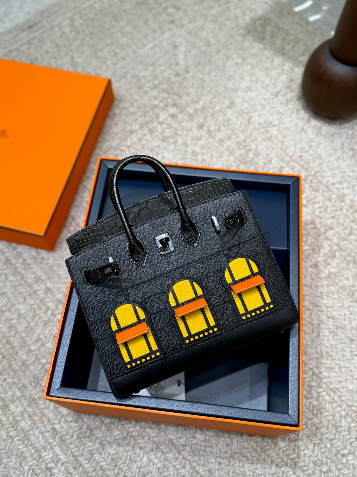 现货 Birkin 20cm 黑色小房子 So Black🏠  全手工蜡线缝 黑扣 Stock