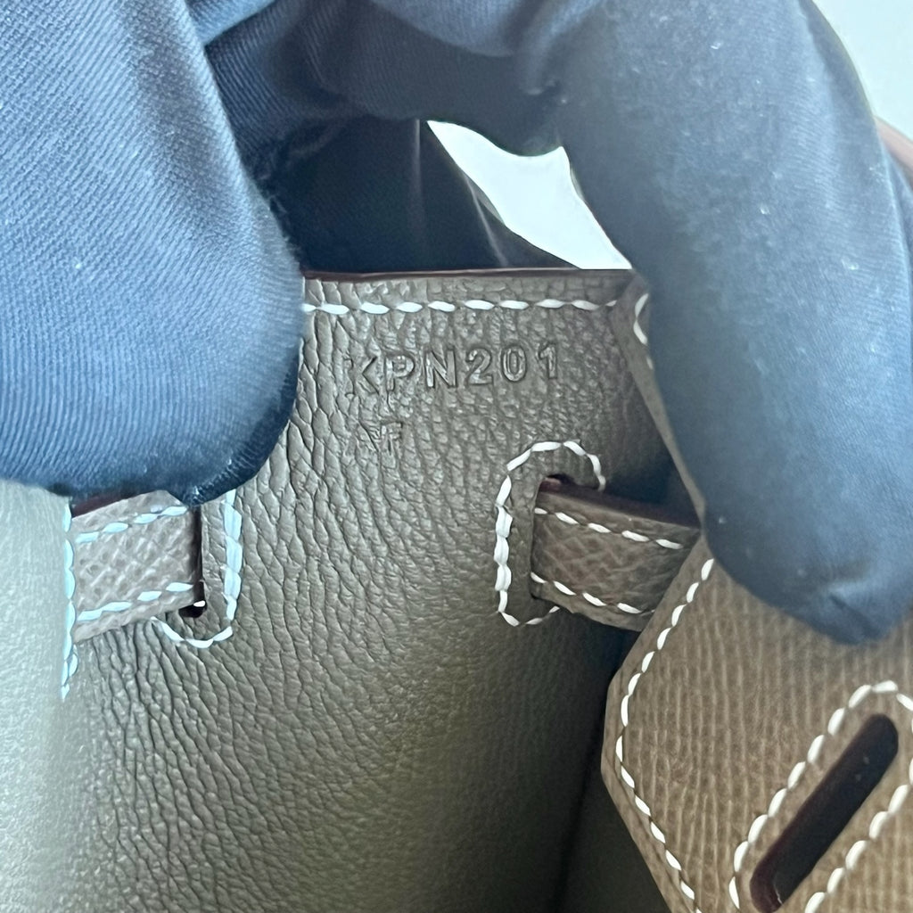 Birkin 20cm Epsom Color：Ck18大象灰 Etoupe Phw 全手工蜡线缝 银扣 Stock