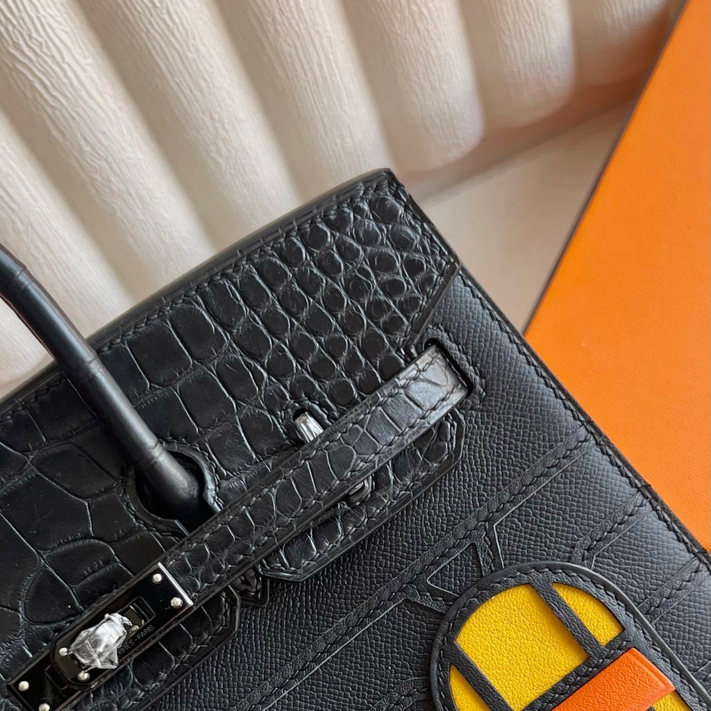 Birkin 20cm 黑色小房子 So Black🏠  全手工蜡线缝  黑扣 Stock