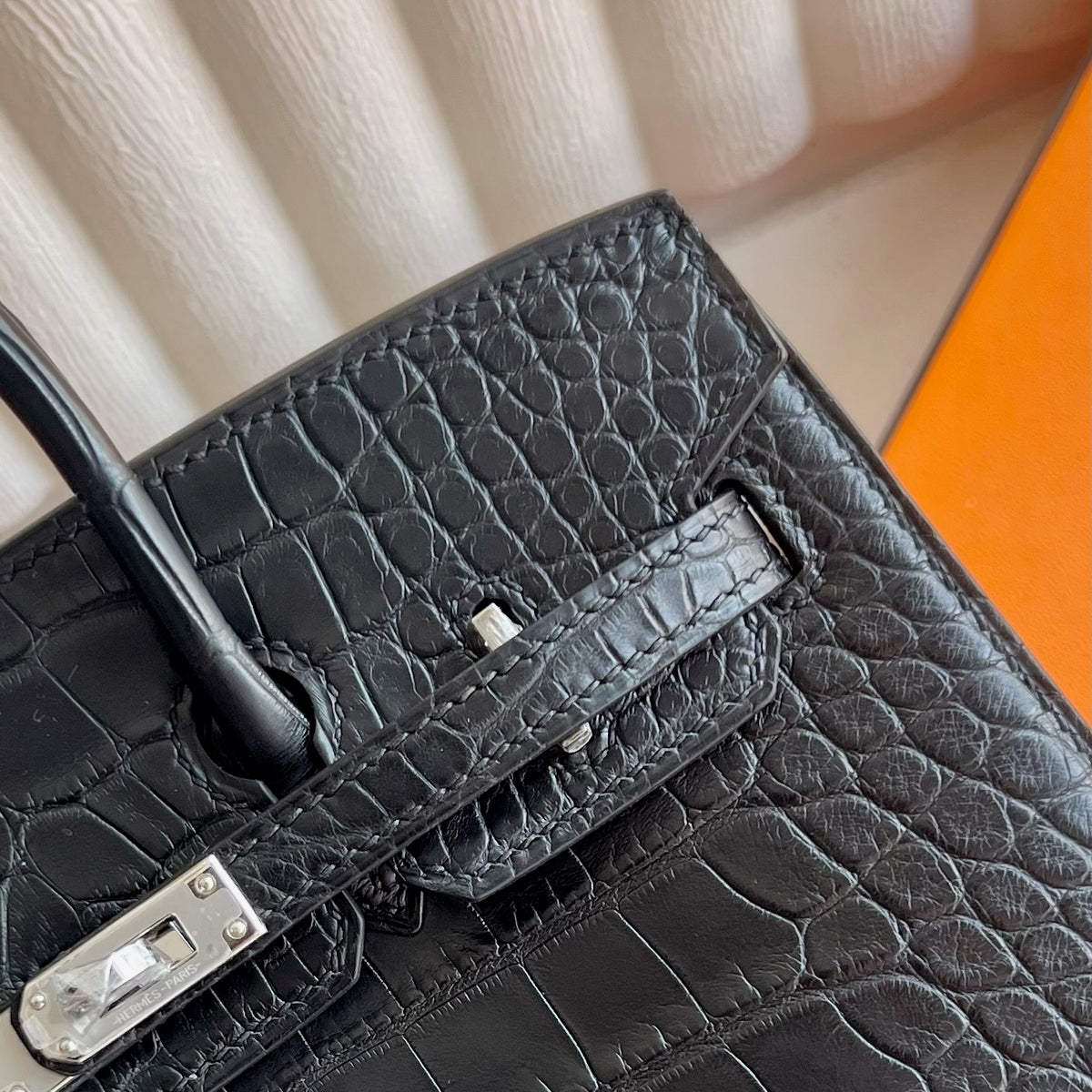Birkin 20cm Sellier 外缝 雾面美洲鳄鱼  Color：Ck89黑色 Noir Phw Matte Alligator Crocodile 全手工蜡线缝  银扣 定制✈️