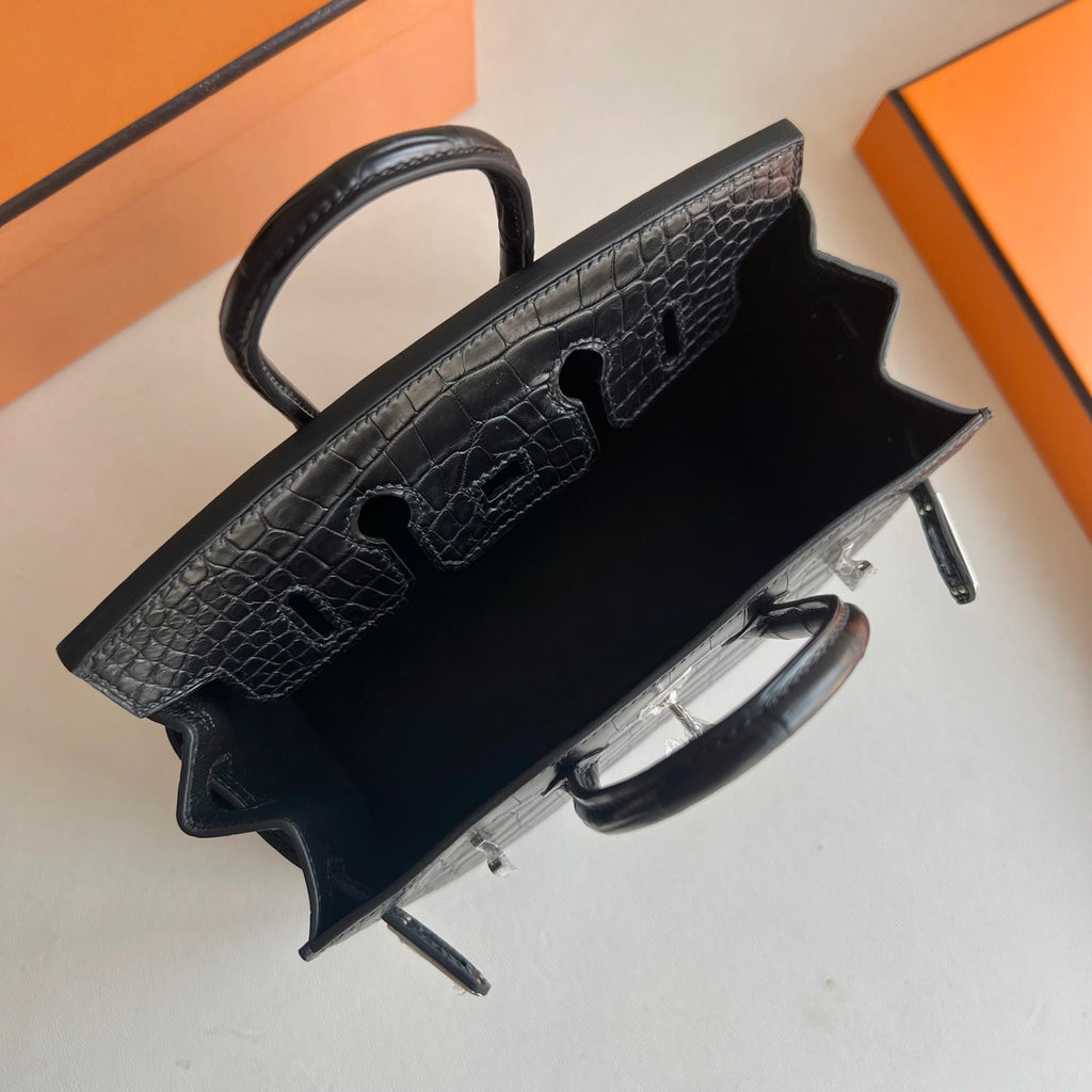 Birkin 20cm Sellier 外缝 雾面美洲鳄鱼  Color：Ck89黑色 Noir Phw Matte Alligator Crocodile 全手工蜡线缝  银扣 定制✈️