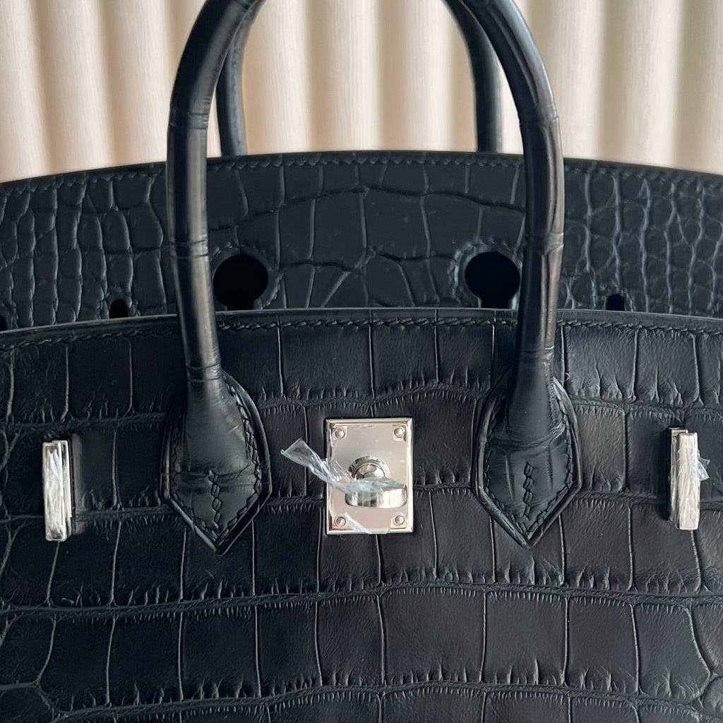 Birkin 20cm Sellier 外缝 雾面美洲鳄鱼  Color：Ck89黑色 Noir Phw Matte Alligator Crocodile 全手工蜡线缝  银扣 定制✈️
