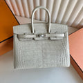 Birkin 20cm Sellier 外缝 雾面美洲鳄鱼  Color：8L Beton 冰川白 Phw Matte Alligator Crocodile 全手工蜡线缝  银扣 定制✈️