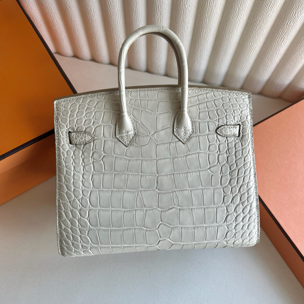 Birkin 20cm Sellier 外缝 雾面美洲鳄鱼  Color：8L Beton 冰川白 Phw Matte Alligator Crocodile 全手工蜡线缝  银扣 定制✈️