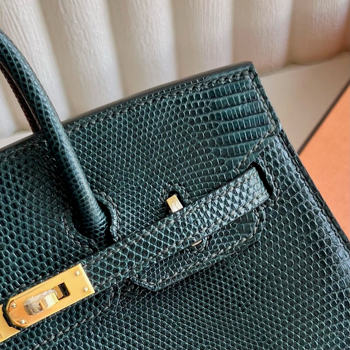 Birkin 20cm Sellier 亮面蜥蜴皮 Color：6O松柏绿 全手工蜡线缝  金扣 Stock