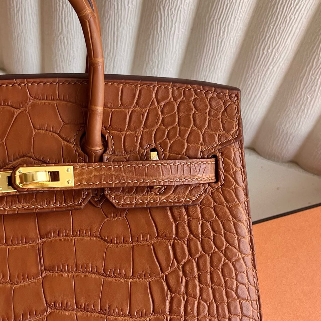 Birkin 20cm Sellier 外缝 雾面美洲鳄鱼  Color：Ck37金棕色 Gold Ghw Matte Alligator Crocodile 全手工蜡线缝  原装五金手工刻 金扣 定制✈️