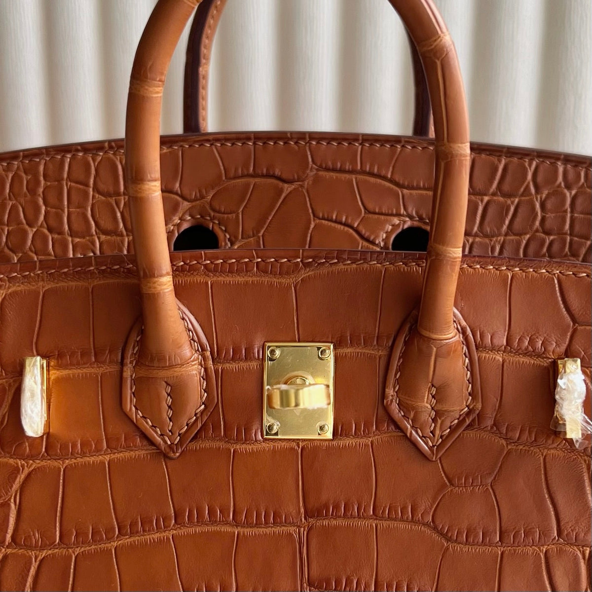 Birkin 20cm Sellier 外缝 雾面美洲鳄鱼  Color：Ck37金棕色 Gold Ghw Matte Alligator Crocodile 全手工蜡线缝  原装五金手工刻 金扣 定制✈️