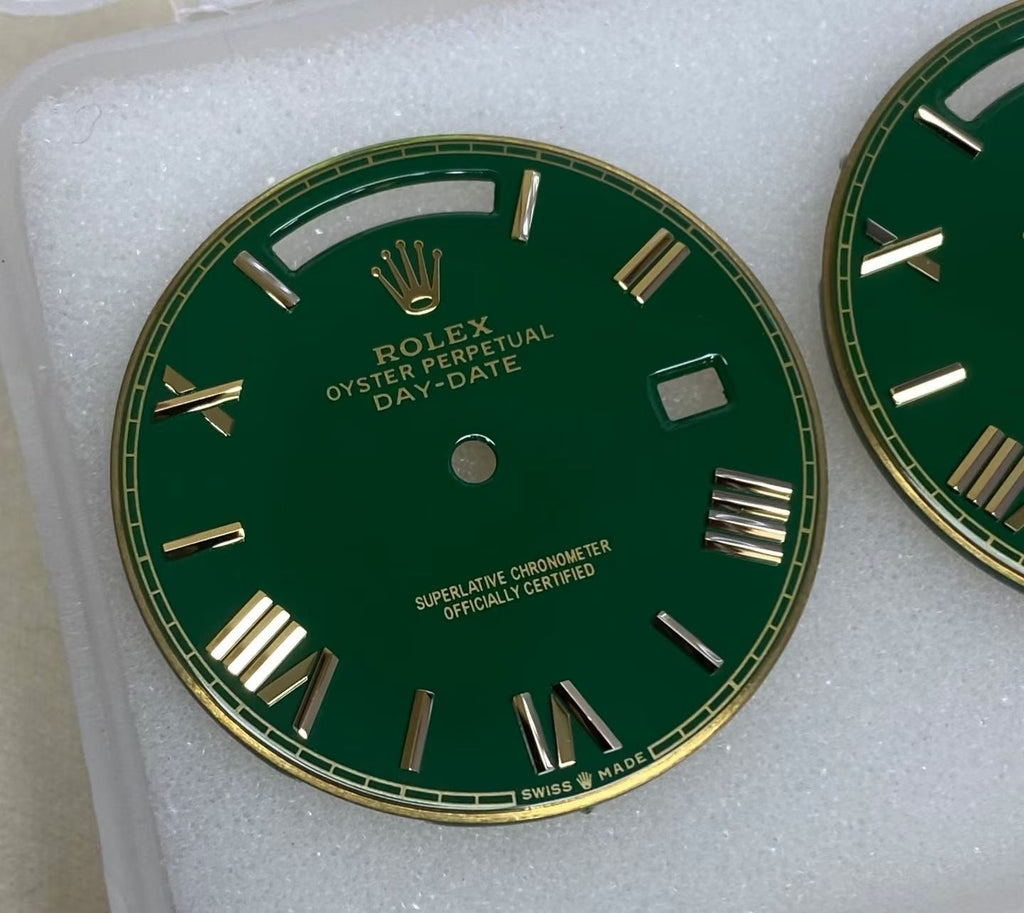 Green customized gambling table