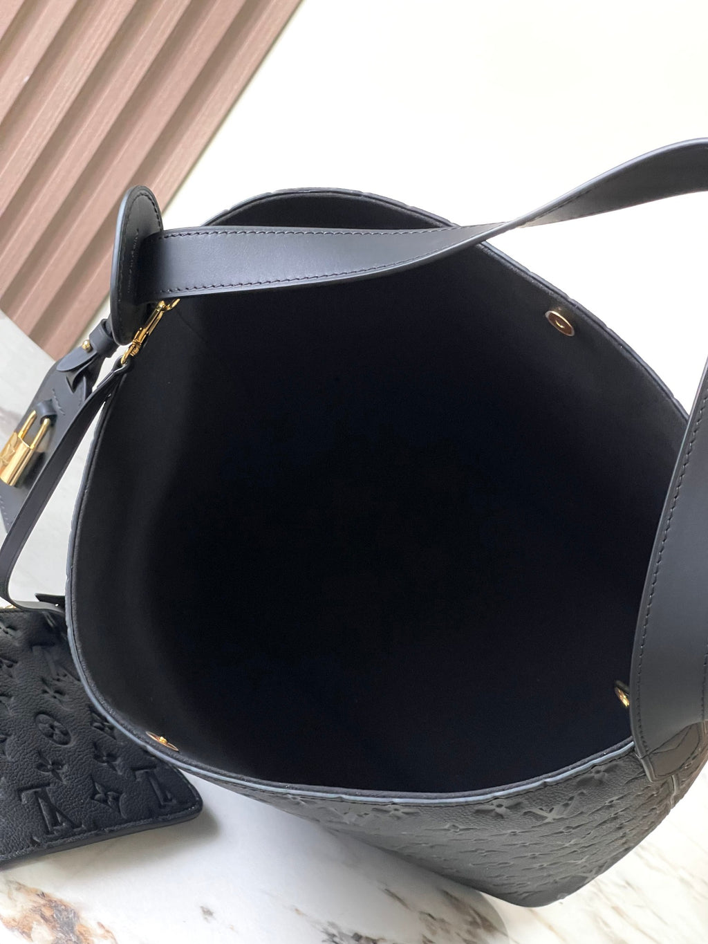 型号：M13044