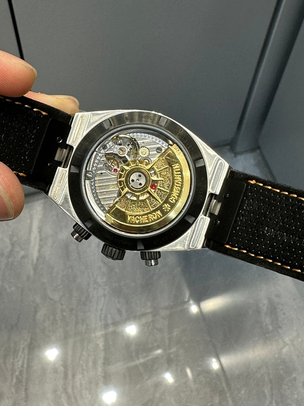 江诗丹顿  纵横四海5500v限量版