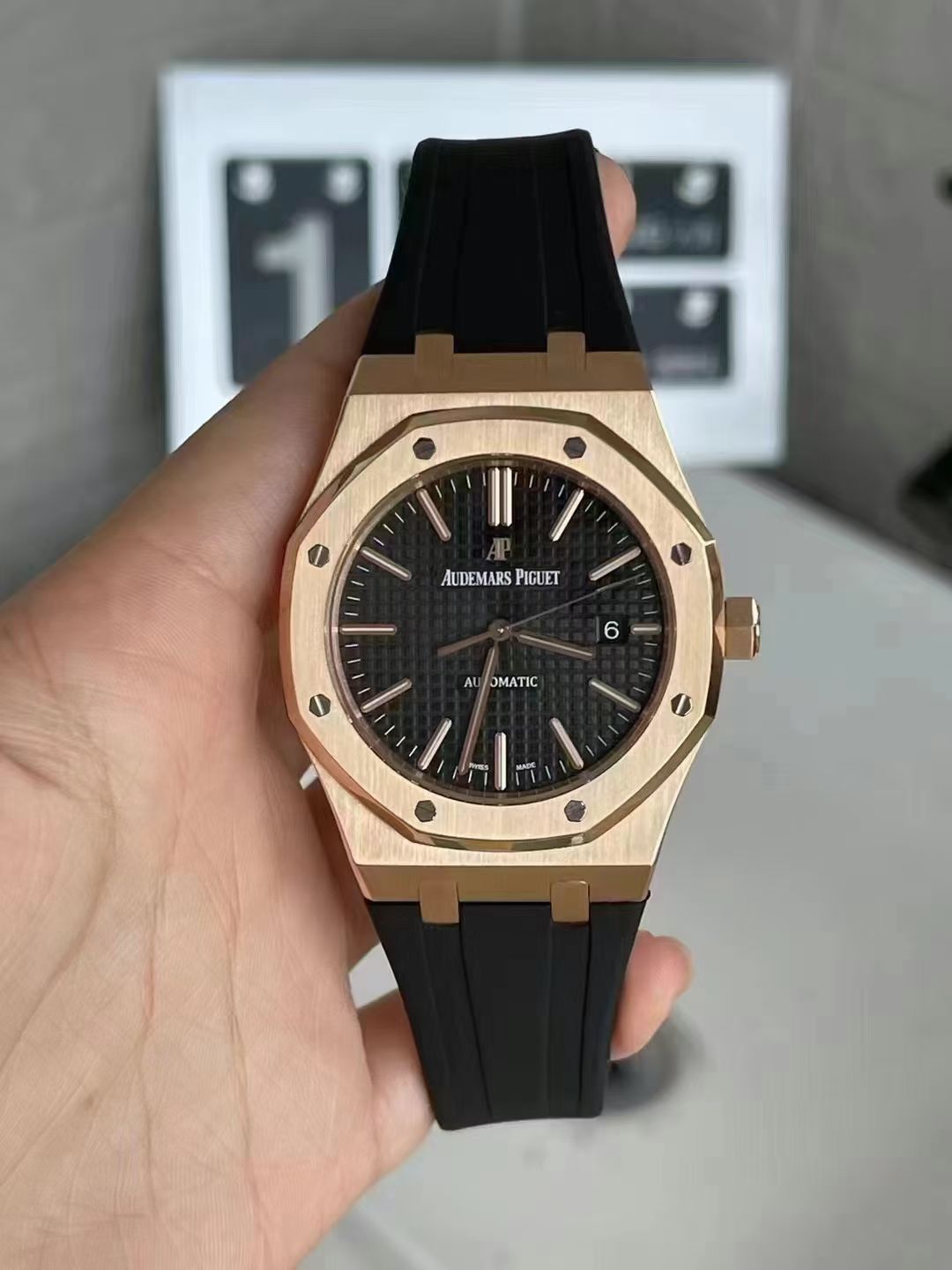 AP皇家橡树15400玫瑰金41mm